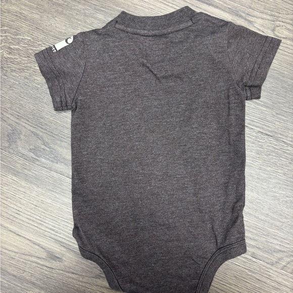 Carhartt Kids 6month Matching Bear Graphic Bodysuits,  Set of Two, EUC - Picture 5 of 11